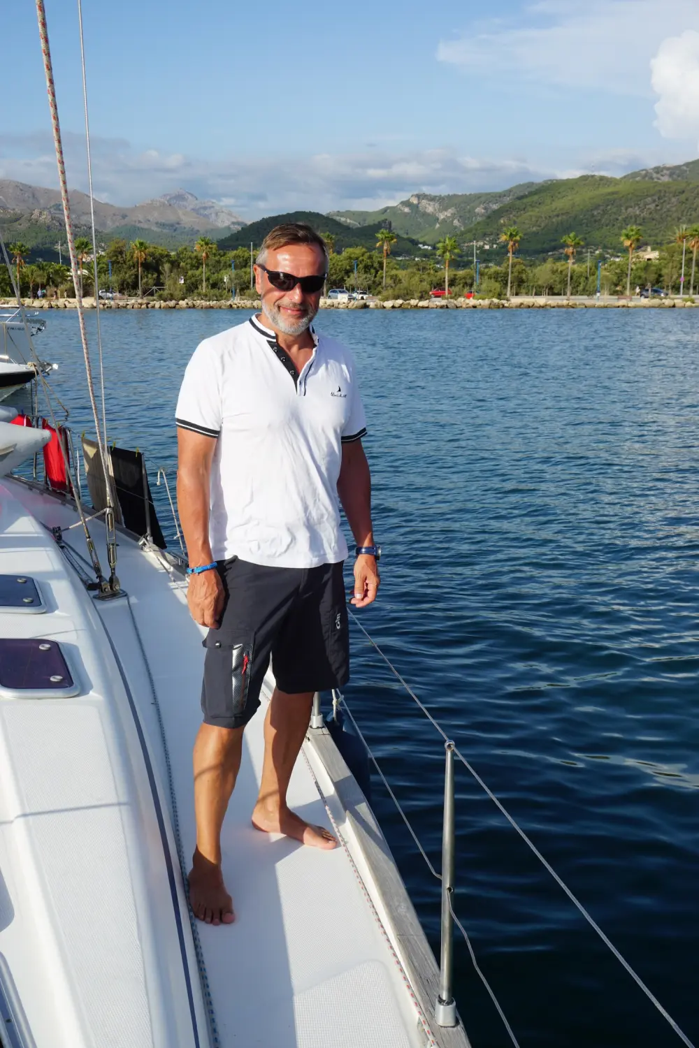 Successful Sailing - Skipper Thomas Lindloff sailing on the sea
